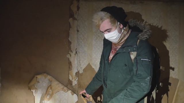 ОСТАВИЛ КАМЕРЫ НА КЛАДБИЩЕ НОЧЬЮ. ЧТО СНЯЛА КАМЕРА? смотреть онлайн