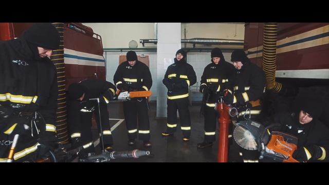 Black Craft - 112 (cover Грибы - Тает лёд) МЧС Беларуси (Video 4K) смотреть онлайн