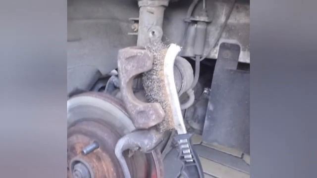 Wymiana klocków hamulcowych Daewoo Tacuma/Chevrolet Rezzo смотреть онлайн