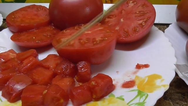 Томаты - новинки 2022 года. Томат Авентюняй - крупный, мясистый, вкусный. Дегустация сорта. смотреть онлайн