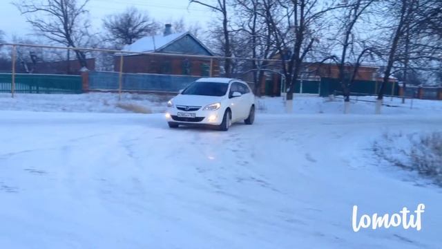 Дернул ручника!)