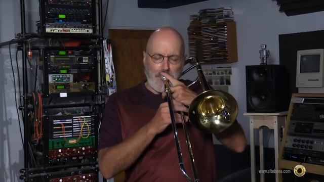 An inexpensive quality alto trombone смотреть онлайн