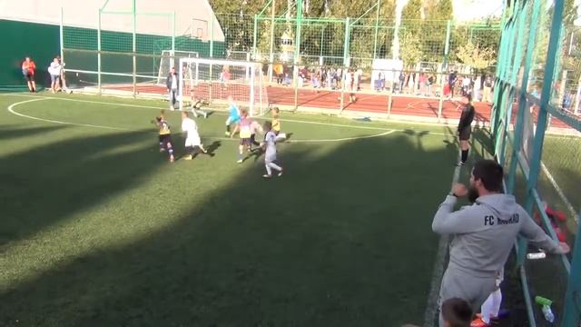 ФК Каскад 2 (Бровары) - FC Fresh Football (Киев). Дети 2013г. 0:1. смотреть онлайн