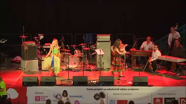 Gypsy Queen project & Agata Siemaszko - Tutti frutti from Gadjo Dilo смотреть онлайн