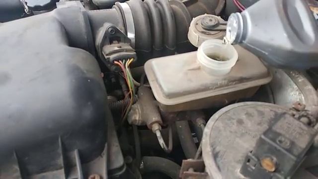 Загорелся датчик стоп и датчик тормозной системы ВАЗ. смотреть онлайн