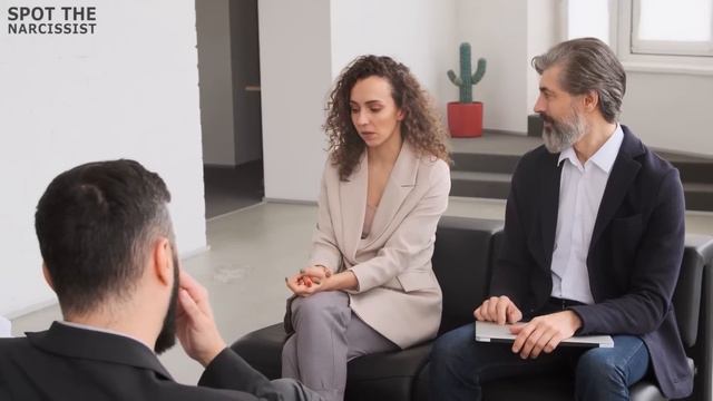 8 Things That Will Happen When a Narcissist Meets a Strong Opponent смотреть онлайн