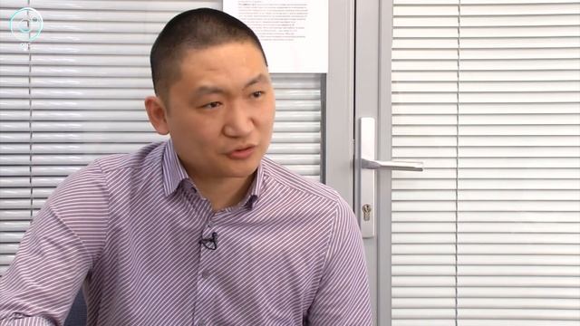 Новосибирские врачи спасли пациента с опухолью, которая прорастала в позвоночник смотреть онлайн