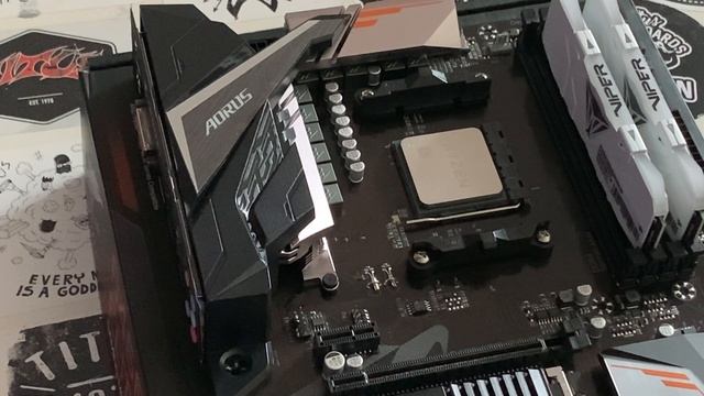 Montage: Ryzen 5 3600 und Gigabyte B450 Aorus Elite смотреть онлайн