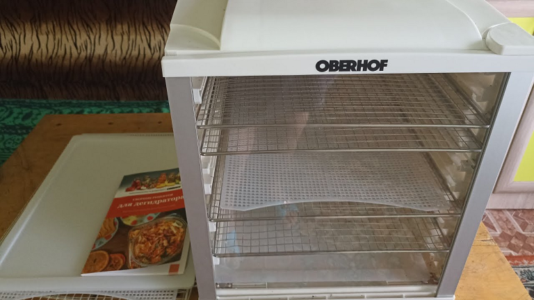 Сушим зелень на дегидраторе Oberhof Fruchttrockner B-53 смотреть онлайн