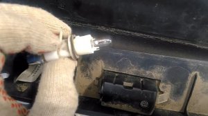 Почему перегарает предохранитель левых габаритов? Вот ответ))))