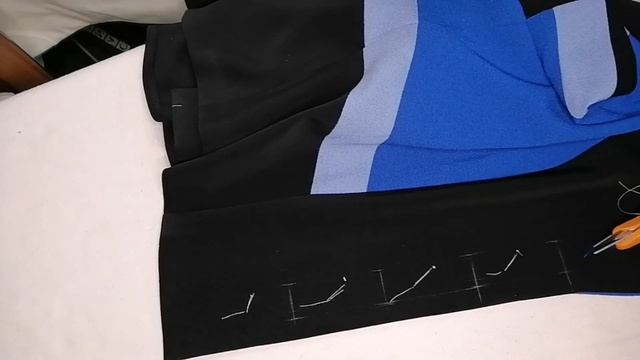 КАК РАЗМЕТИТЬ ПЕТЛИ НА ПАЛЬТО ИЛИ ЖАКЕТЕ. КУРСЫ КРОЙКИ И ШИТЬЯ ОТ НАДЕЖДЫ ВЯЧЕСЛАВОВНЫ смотреть онлайн