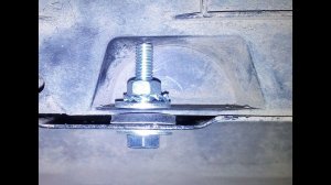 Крепление радиатора Шкода Октавия Тур