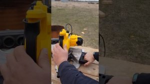 Обзор торцевой пилы Dewalt DWS774