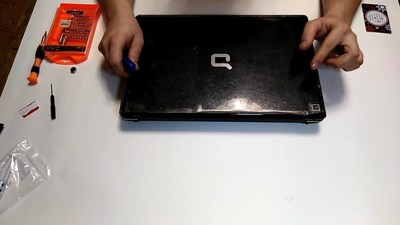 Ноутбук Compaq Presario CQ61 Разборка, замена термопасты процессора и установка SSD и HDD смотреть онлайн