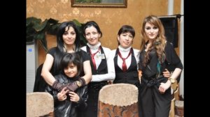 Шабнами Сурайё,Фарзонаи Хуршед,Сурайё Косимова - туена