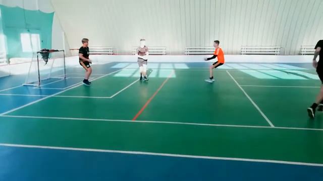 Разминка у старшей группы. Ручной мяч. смотреть онлайн
