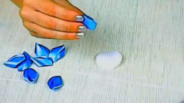 DIY/How to/Kanzashi/Ribbon flower tutoriel/Flor de cinta/MK/канзаши: bricoart.kam смотреть онлайн