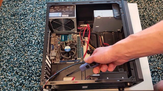 Как разобрать ПК? Легко! (Уроки ПК от Roman V) смотреть онлайн