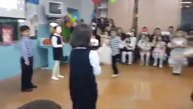 Лезгинский Народный Танец в Исполнении Детей! Lezginskie folk dance performed by children! смотреть онлайн
