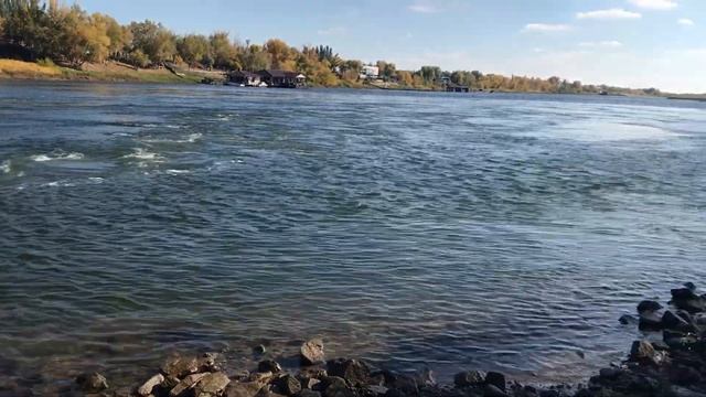 Остров Зеленый. Волжский. Шлюзовой сброс. Водовороты. Воронки. 3.10.19 смотреть онлайн