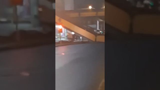 В центре Минска обвалилась часть моста на Немиге смотреть онлайн