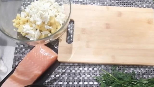 Готовим оливье по-новому Рецепт салата с красной рыбой смотреть онлайн