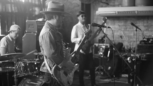 Vultures (John Mayer) - The Parkinson Live at Parking Toys 2017 смотреть онлайн