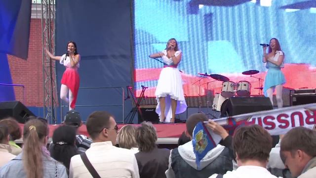 Елизавета Родина и группа Декамерон. День флага 22 08 12 смотреть онлайн
