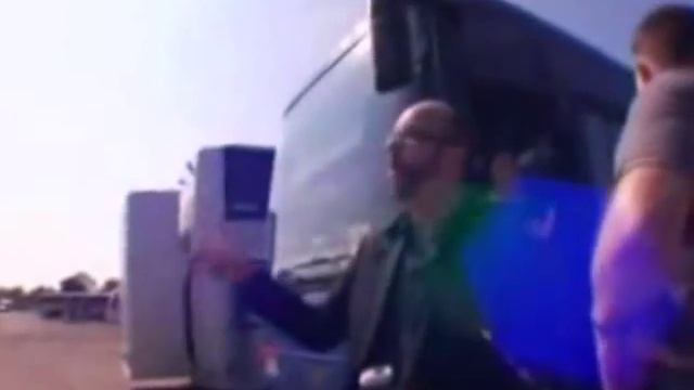 Duke Erikson on the Perils of Touring смотреть онлайн