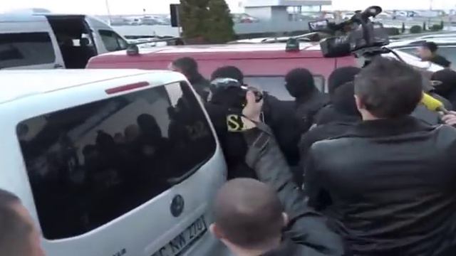 БЕСПРЕДЕЛ РЕЖИМА! РЕНАТО УСАТЫЙ АРЕСТОВАН! (23.10.2015) смотреть онлайн