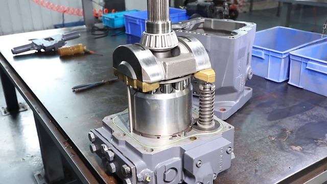 Linde HPV280 Pump Maintenance Repair смотреть онлайн