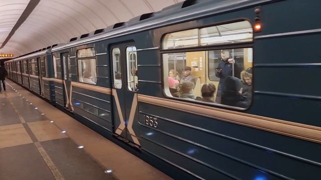 Северо-восточная часть БКЛ, первый день работы!!! Марьина роща, Рижская, Сокольники. 1 марта 2023г. смотреть онлайн