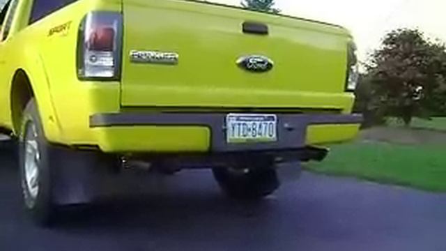 Gibson cat back on a 4.0L V6 смотреть онлайн