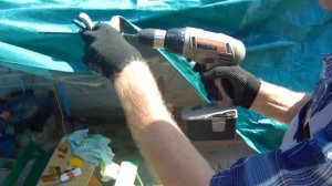 Ремонт вырваных точек крепления (люверсов) на лёгком , китайском  ПВХ тенте .