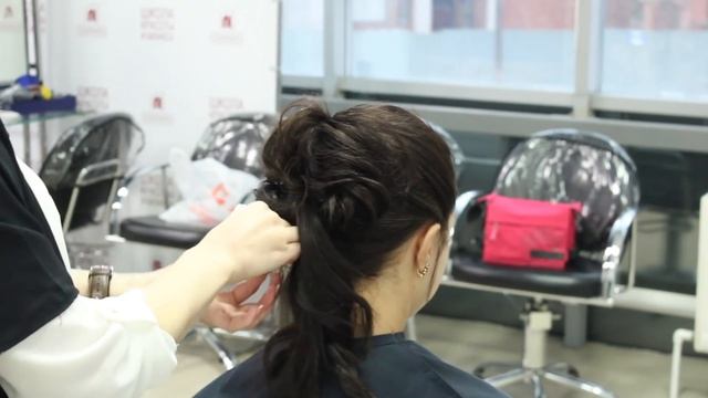 Праздничная прическа дома за 10 минут. Делаем вечерние укладки в домашних условиях на средние волос смотреть онлайн