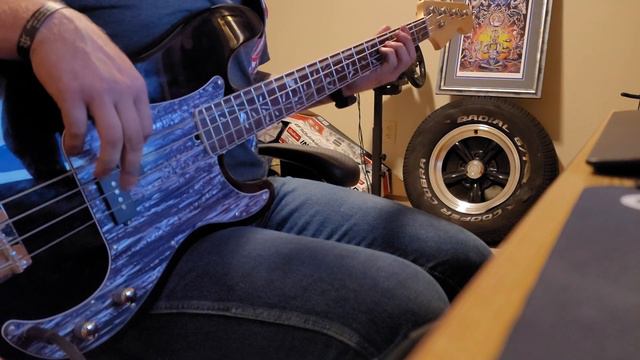 Killswitch Engage - My Curse Bass Cover смотреть онлайн