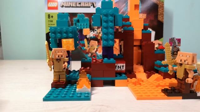 Набор НОВИНКА LEGO MINECRAFT 21168 - Искаженный лес (The Warped Forest) 2021 г. смотреть онлайн