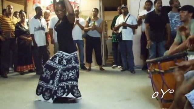A Lesson Of Gwo Ka Music With An Awesome Dancer смотреть онлайн