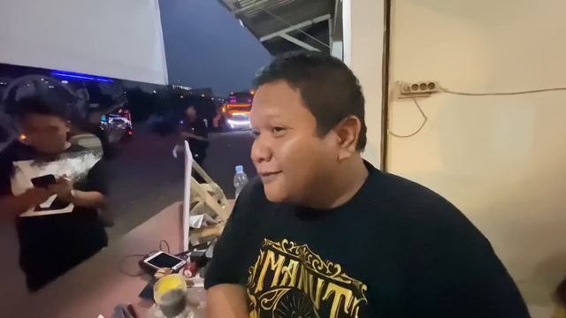 DAILY VLOG || RIAN MAHENDRA || JADI CALO TIKET PO MAHENDRA DI TERMINAL CIPULIR ! смотреть онлайн