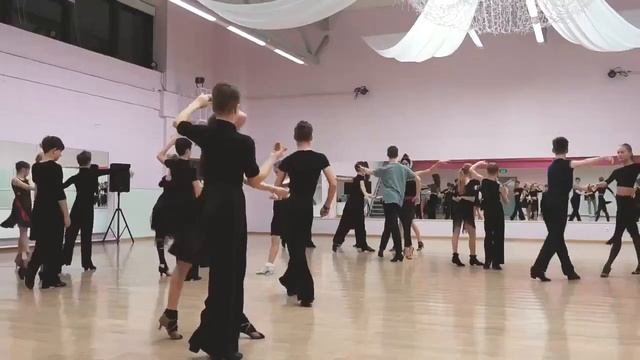 Танцевальный клуб РИТМ смотреть онлайн