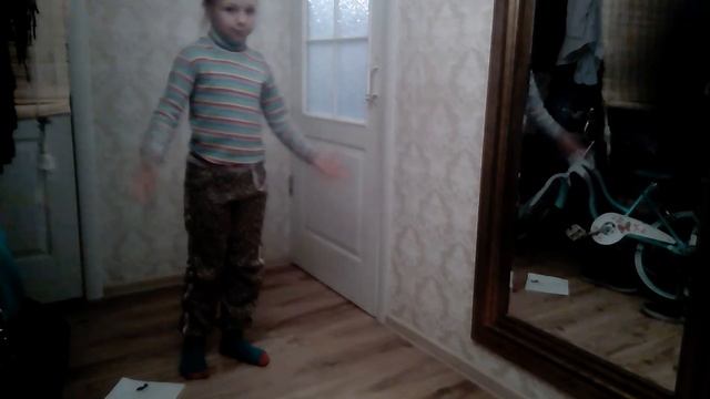 Делаем зарядку под песню смотреть онлайн