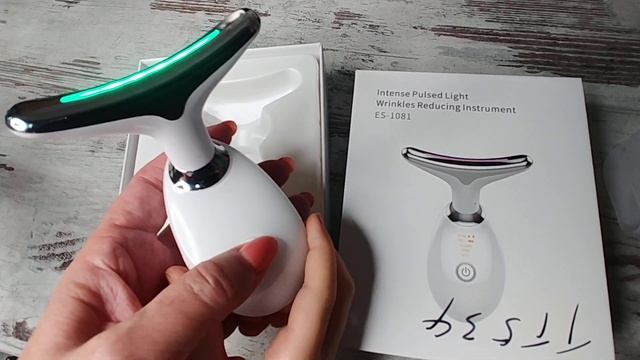 Vlog.Микротоковый массажор для лица и шеи. Отличный подарок .#узбекистан #микротоковыймассажор смотреть онлайн