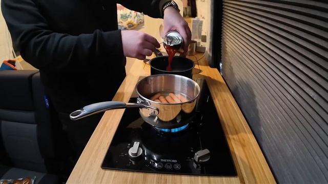 Why We Use Gas Instead Of Induction Cooking? - VW Crafter Self Built Camper смотреть онлайн