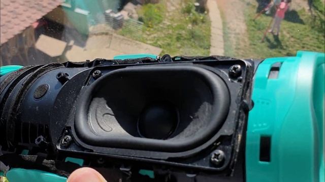 JBL flip4 and JBL charge 4 bass Test lfm 100% , pushing to its Limits ?? смотреть онлайн