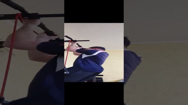 Подтягивания на турнике