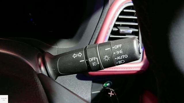 2021 Honda HR-V RS 1.8 i-VTEC with Red Interior / In Depth Walkaround Exterior & Interior смотреть онлайн