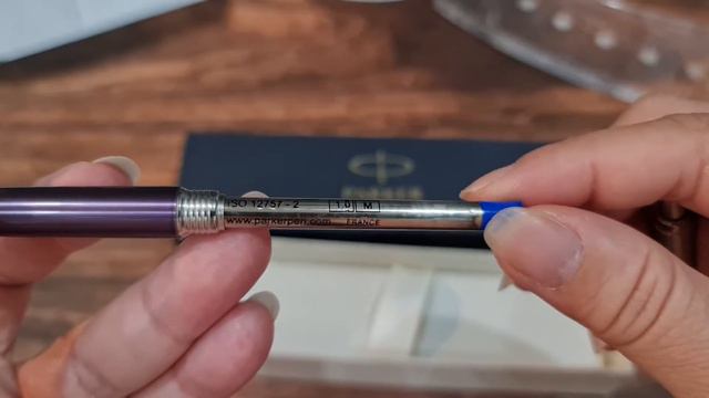 Parker Jotter Victoria Violet Chrome Color Trim Ballpoint Pen смотреть онлайн