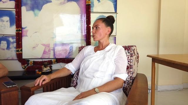 Интервью о Саи Бабе и Путтапарти. Оксана Бусел смотреть онлайн