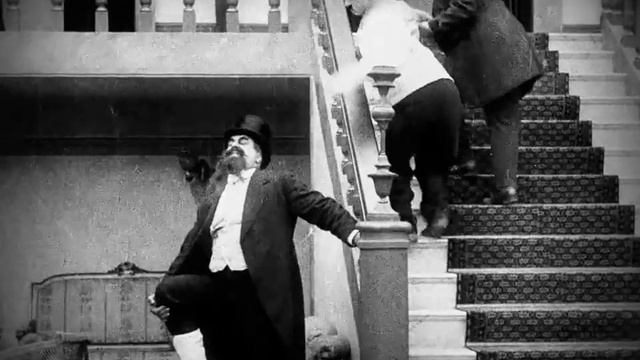 Charlie Chaplin - The Cure (1917)