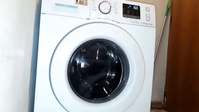Live: washing in Samsung WF80F5E0W4W смотреть онлайн